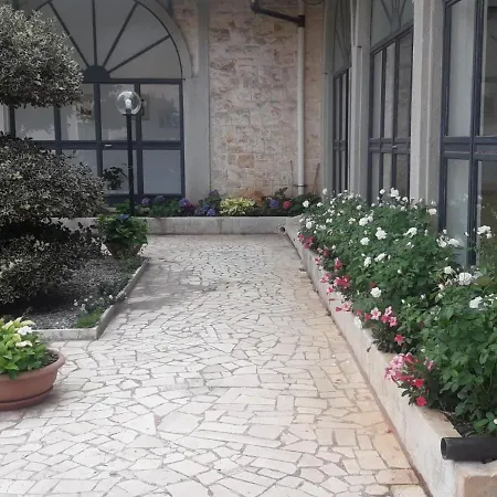 Trullo Dell'immacolata - Gestita Da Suore * Selva Di Fasano